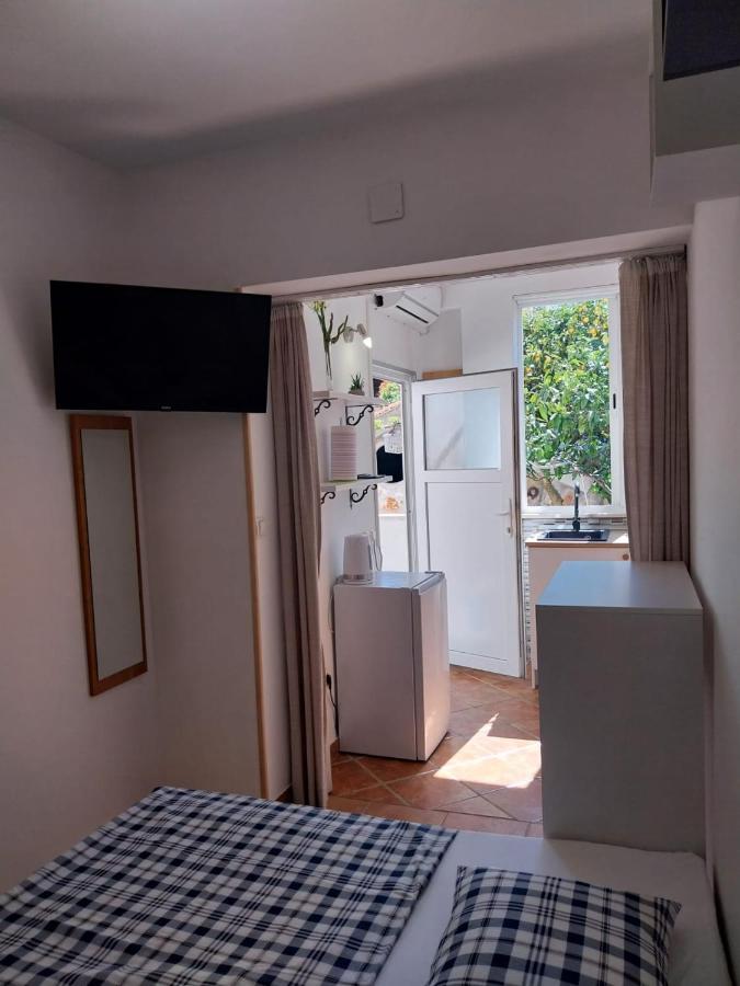 Apartmani Bonavia Елса Экстерьер фото